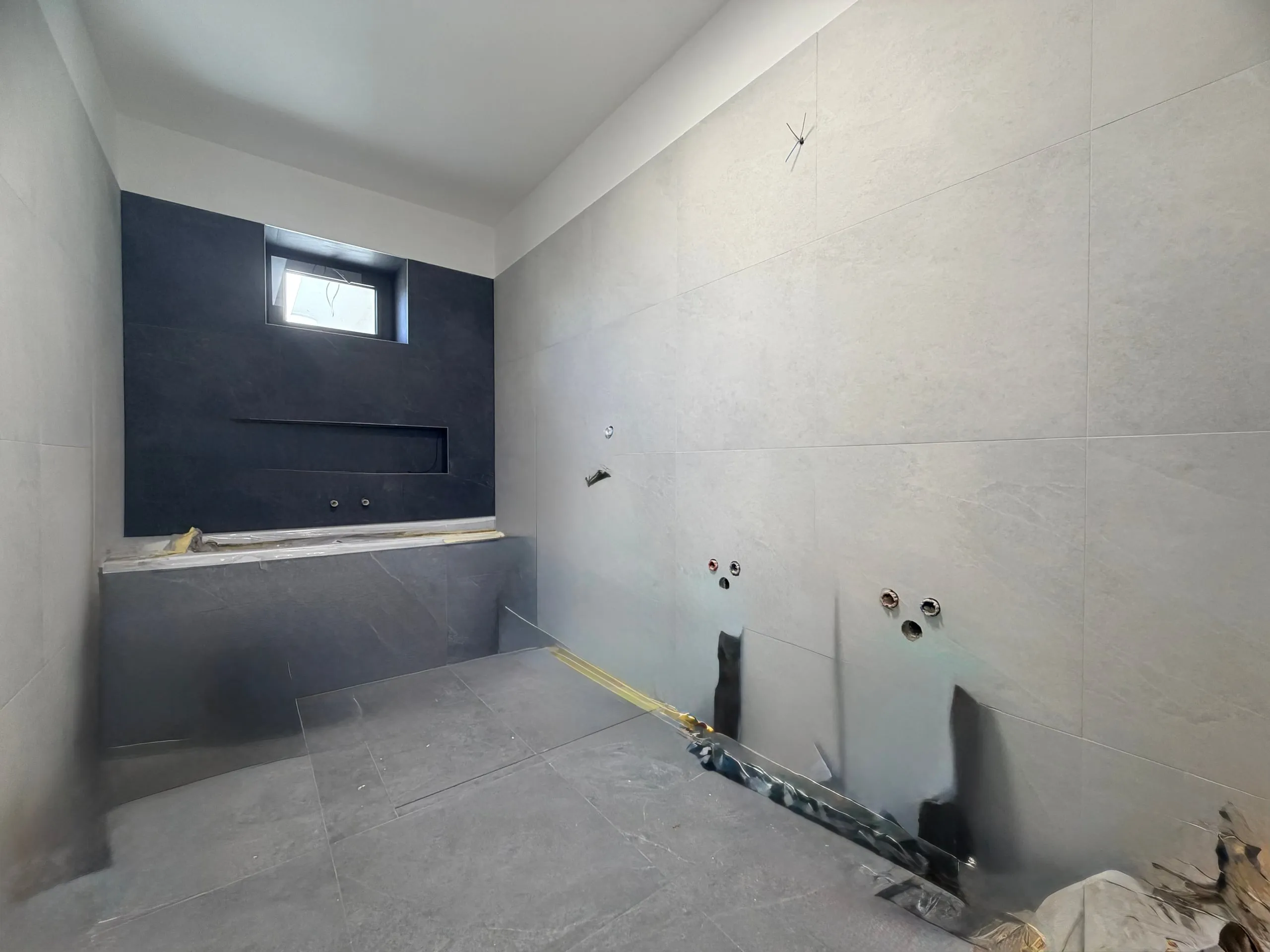 Koupelna před osazením vybavení